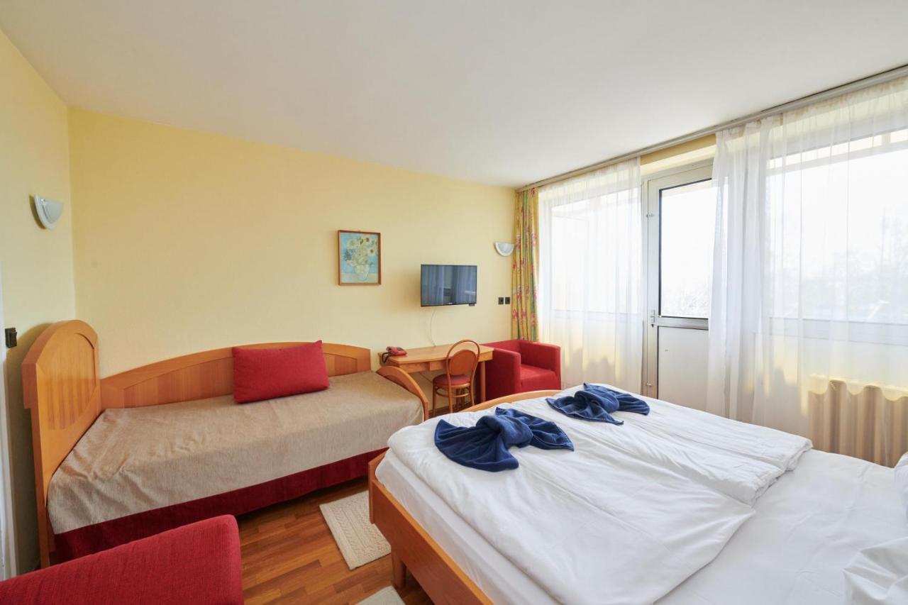 Lido Retro Balaton Vonyarcvashegy